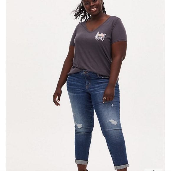 Torrid T-Shirt - Picture 2 of 6